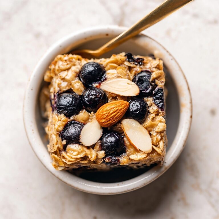 Baked Oats with Blueberries and Almonds Recipe